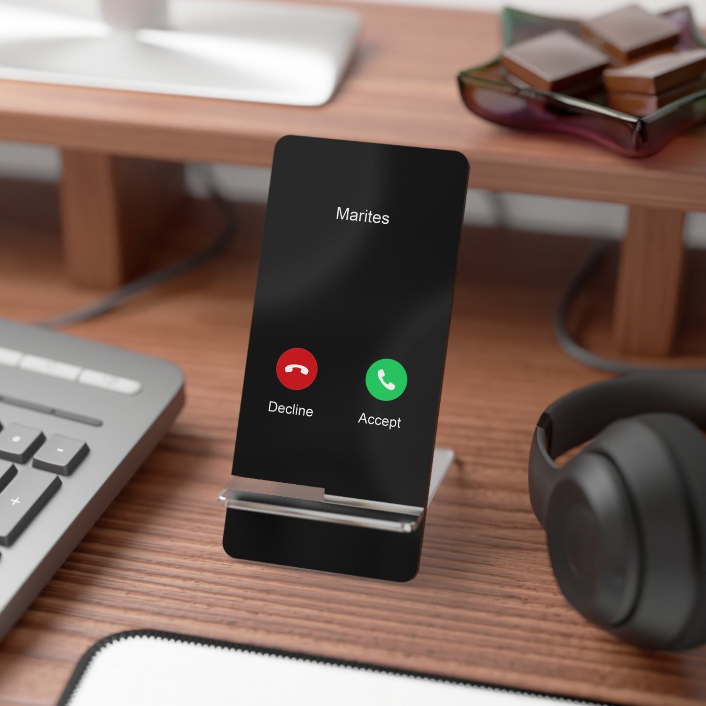 Marites is Calling | Mobile Stand